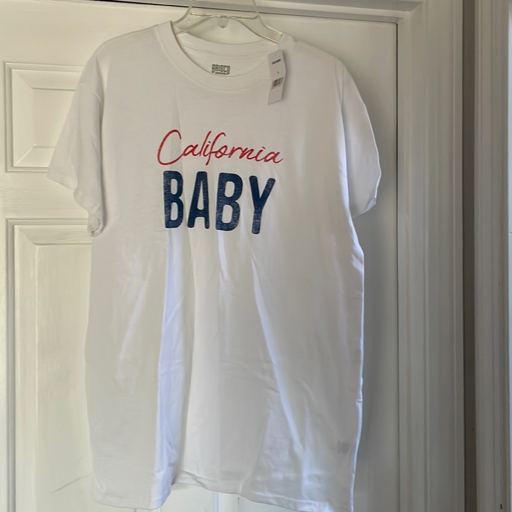 WHITE NEW “California Baby” tee-shirt.